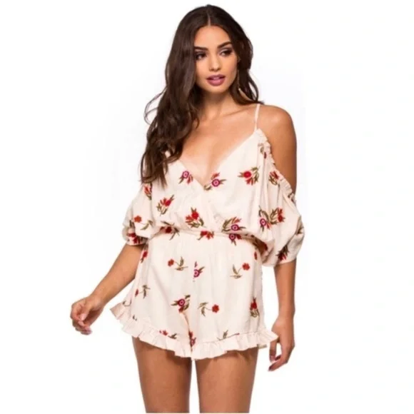 Lovers + Friends X Revolve Malia Floral Romper cold shoulder rose embroidered - Picture 4 of 9